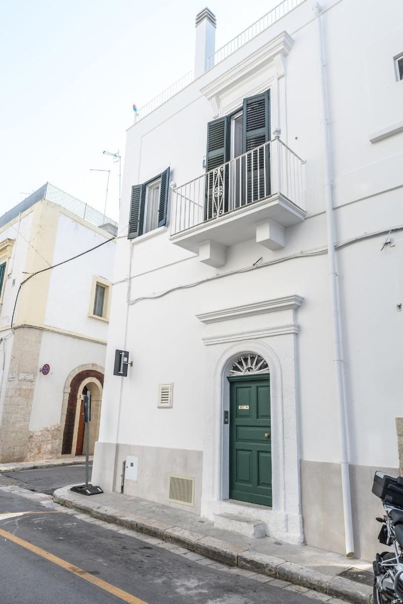 Casa Melio' Bed & Breakfast โปลีญาโนอามาเร ภายนอก รูปภาพ